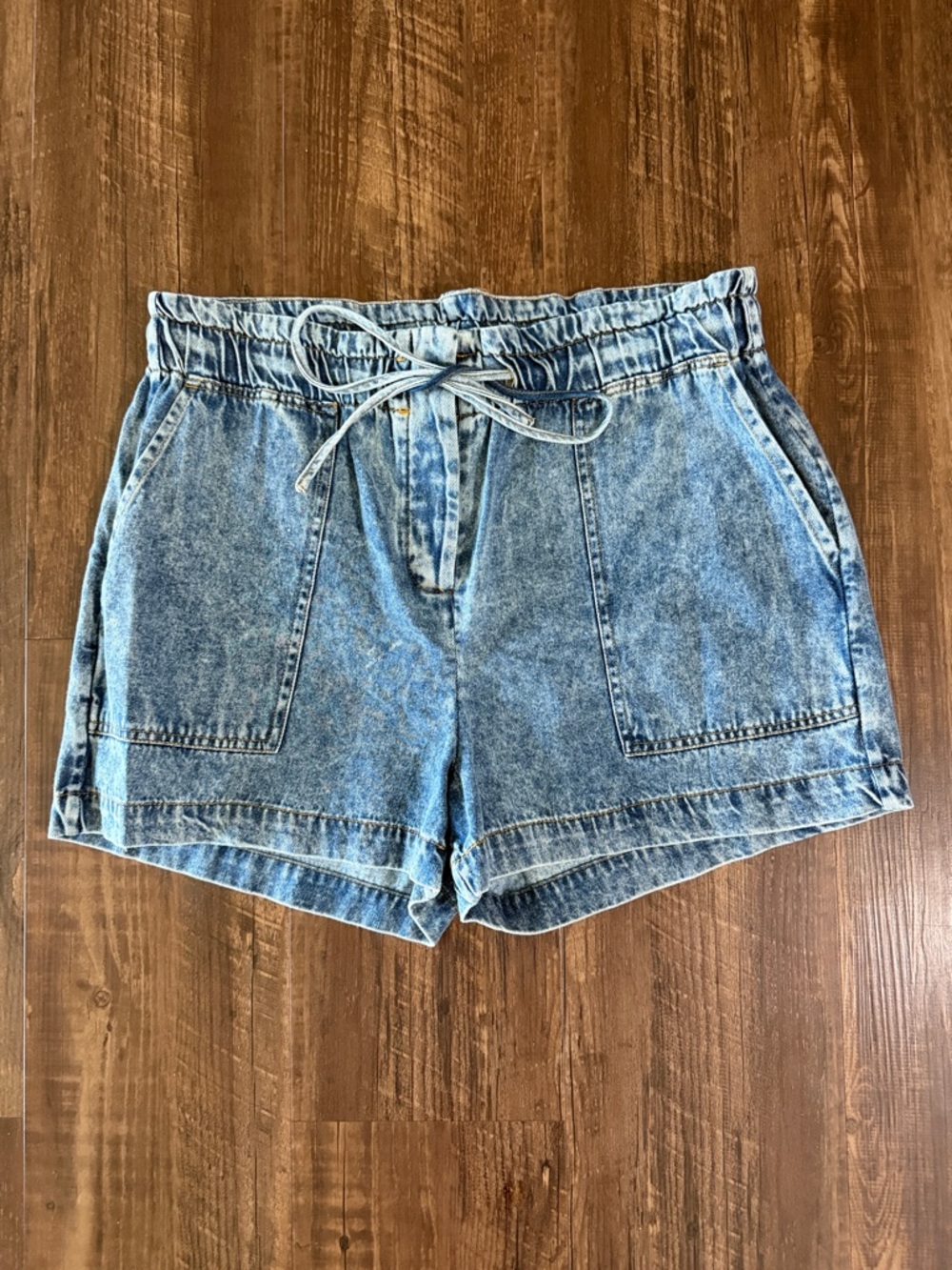 Current/Elliott Acid Wash Light Blue Denim Drawstring Shorts Size Medium New!